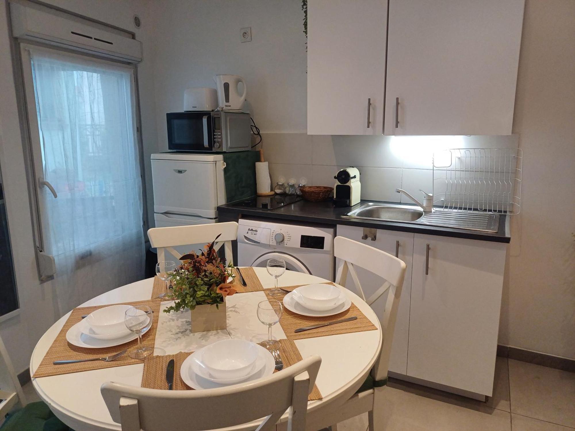 Apartmán Super F2 A 5Mn Aeroport D'Orly Parking Prive Gratuit Paray-Vieille-Poste Exteriér fotografie