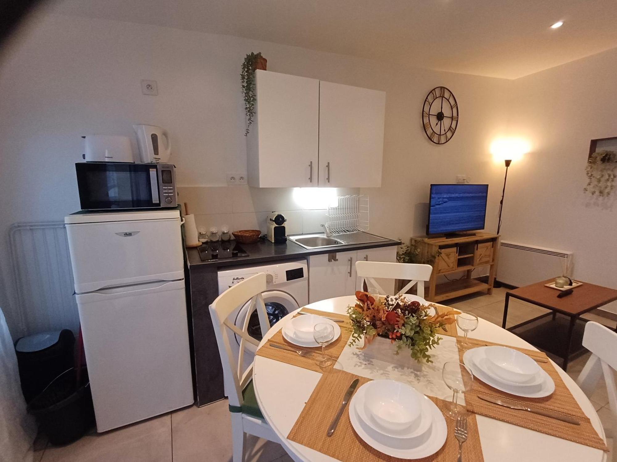 Apartmán Super F2 A 5Mn Aeroport D'Orly Parking Prive Gratuit Paray-Vieille-Poste Exteriér fotografie